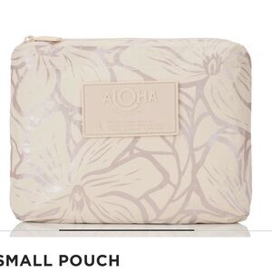 Aloha Collection Backyard Small Tiare Gardenia in Metallic Pale Pink and Oyster